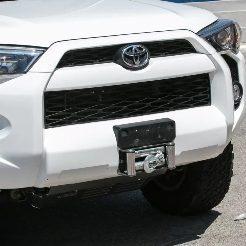 Toyota_4Runner_Hidden_Winch_Mount_558120_B