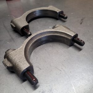 Carrier and bearing removal during Dana 35 rear differential rebuild