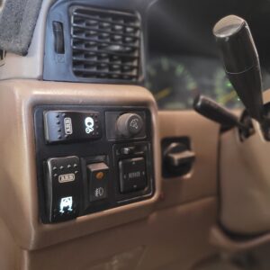ARB compressor and switch installation for Land Cruiser 80 LX450 rear locker system