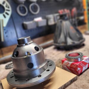 Rear third member teardown on Toyota Land Cruiser 80 and Lexus LX450